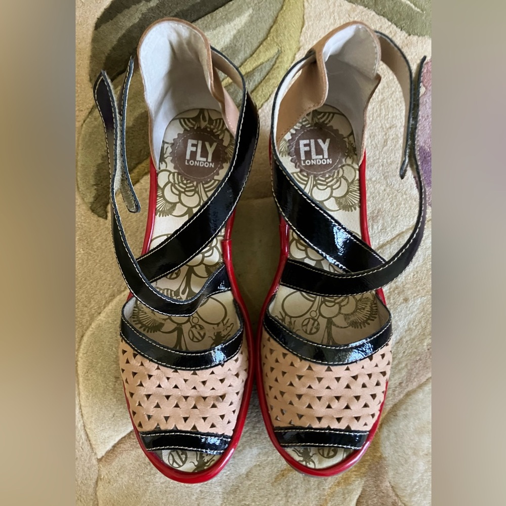 Fly London Ynes Sandals Size 40
